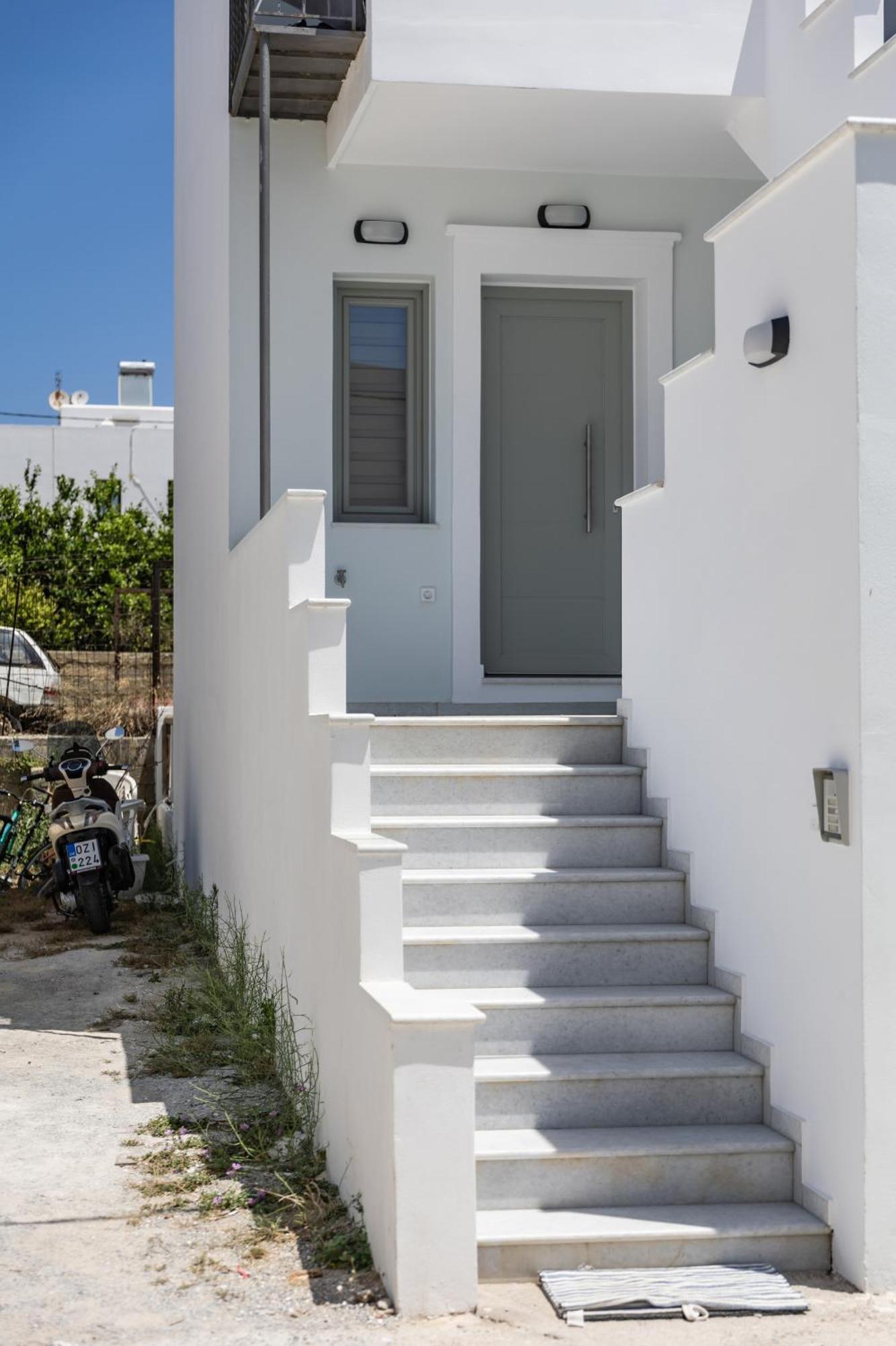 George'S Apartments Naxos City Экстерьер фото