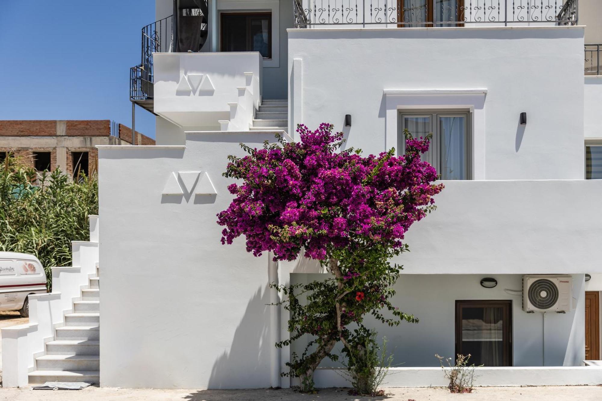 George'S Apartments Naxos City Экстерьер фото